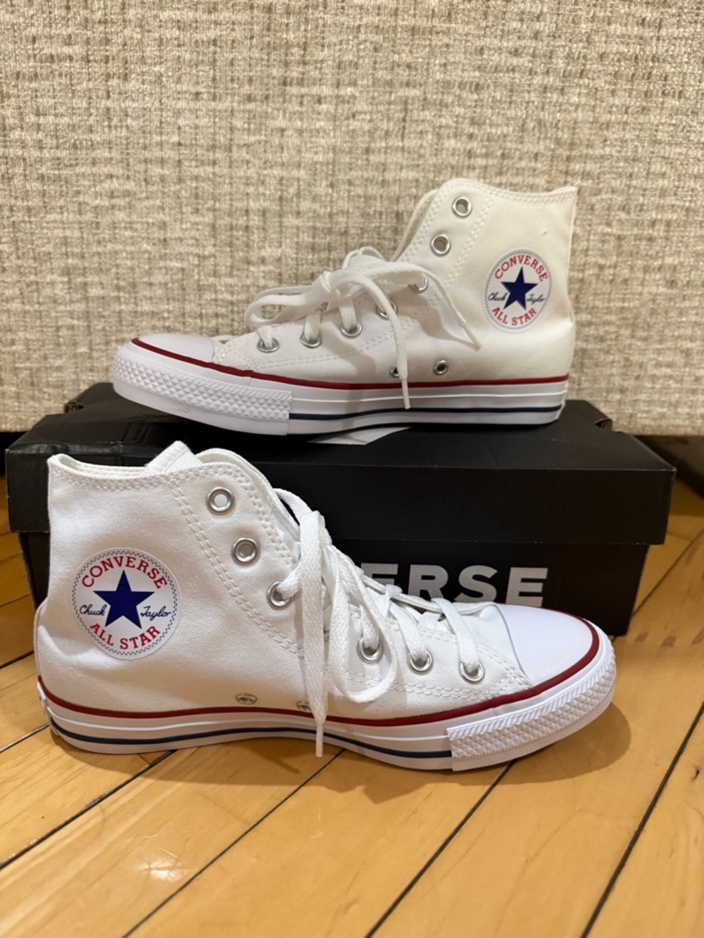 New In Box Converse High Top Optic White Sneakers Womens 8 Men’s 6 Shoes
